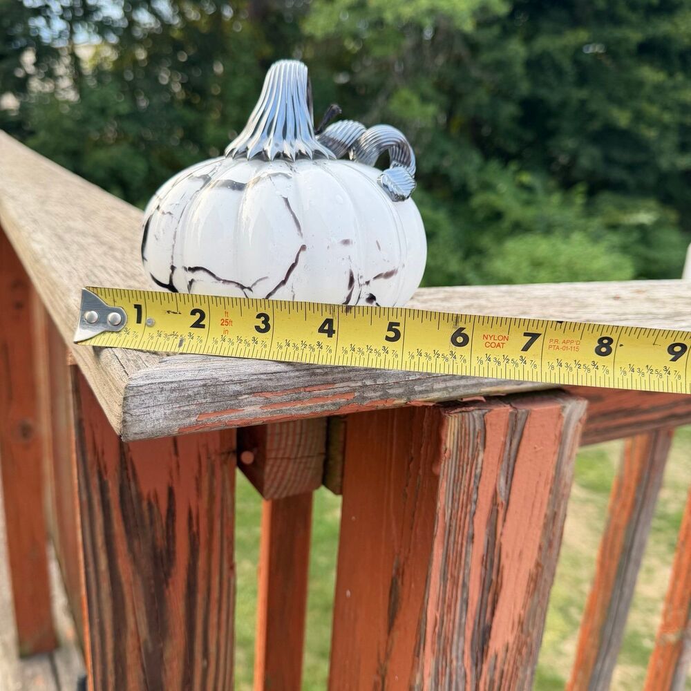 NEW Tahari Glass White Black Pumpkin 4.5” Tall Marble Pattern - Picture 4 of 4